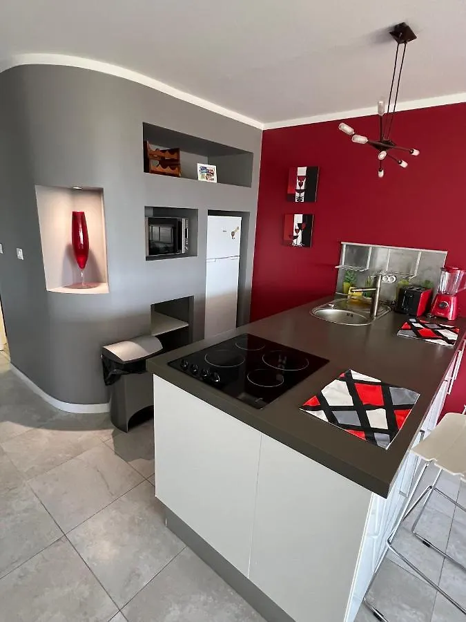 Nice Front Beach Apartment 4108 At Mont Vernon Residence Cul de Sac
